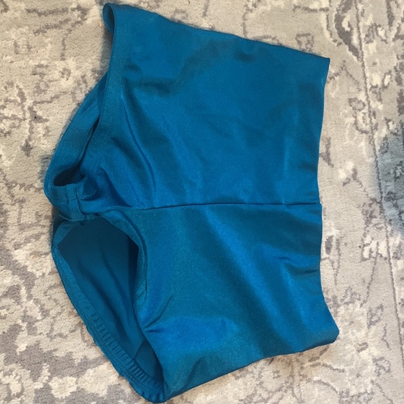 Snake Long Sleeve Crop top for solo dance in green with matching bottoms - Picture 2 of 2